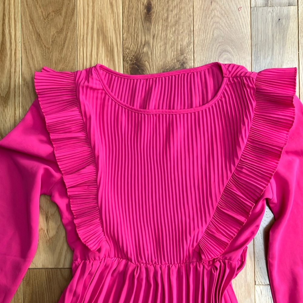 Vintage  Fuchsia Long Sleeve Dress with pleats and ruffles - Picture 2 of 5